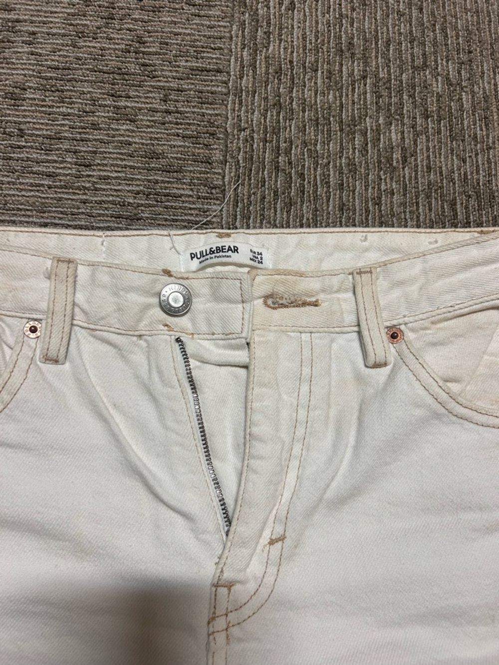 Pull&Bear Off-White High-Waist Jeans